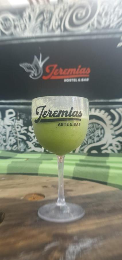 Jeremias Bar Hostel *